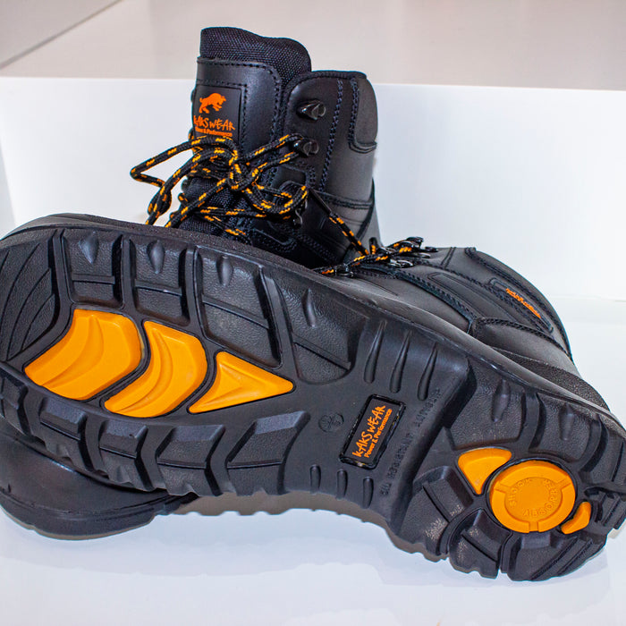 5 REASONS TO WEAR SAFETY FOOTWEAR AS PART OF THE UNIFORM